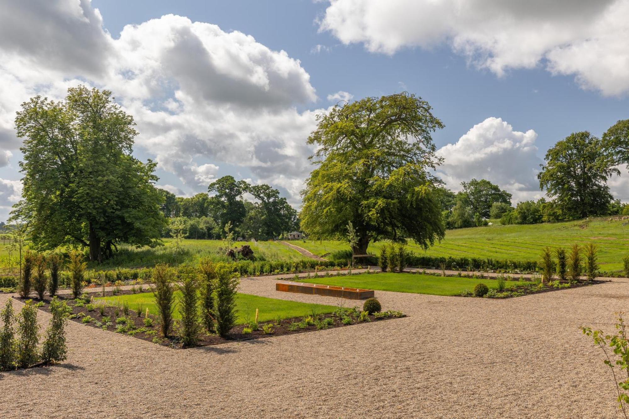 أنوك The Tempus At Charlton Hall Estate المظهر الخارجي الصورة